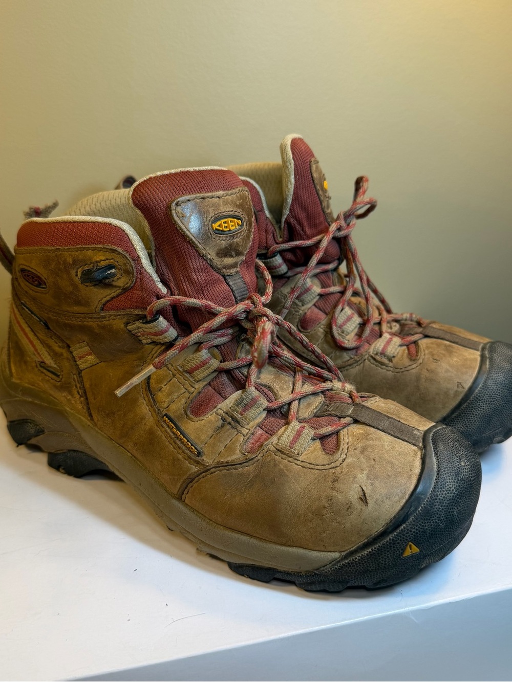 KEEN Women’s Utility Detroit Mid Waterproof Steel Toe Hiking Work Boots Size 7.5